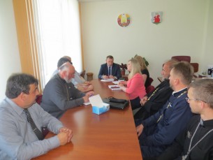 В Берестовицком райисполкоме состоялась встреча со священнослужителями района
