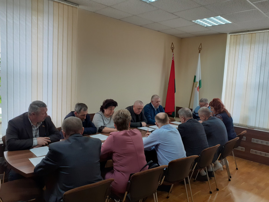 Состоялось заседание постоянной комиссии по аграрным вопросам и охране окружающей среды Берестовицкого районного Совета депутатов