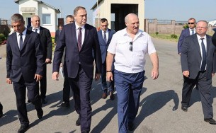 Александр Лукашенко посещает Свислочский район, в центре внимания — стратегия развития Гродненской области